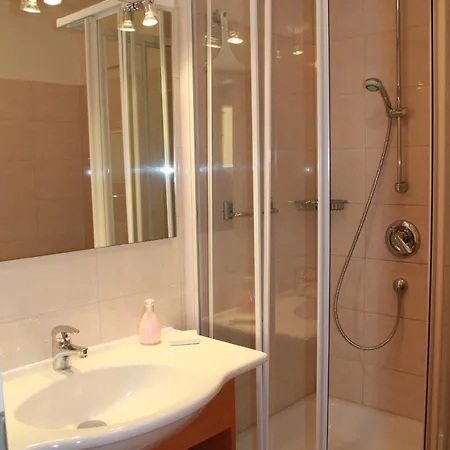 Residenz Ostseestrand Apartment Kuehlungsborn